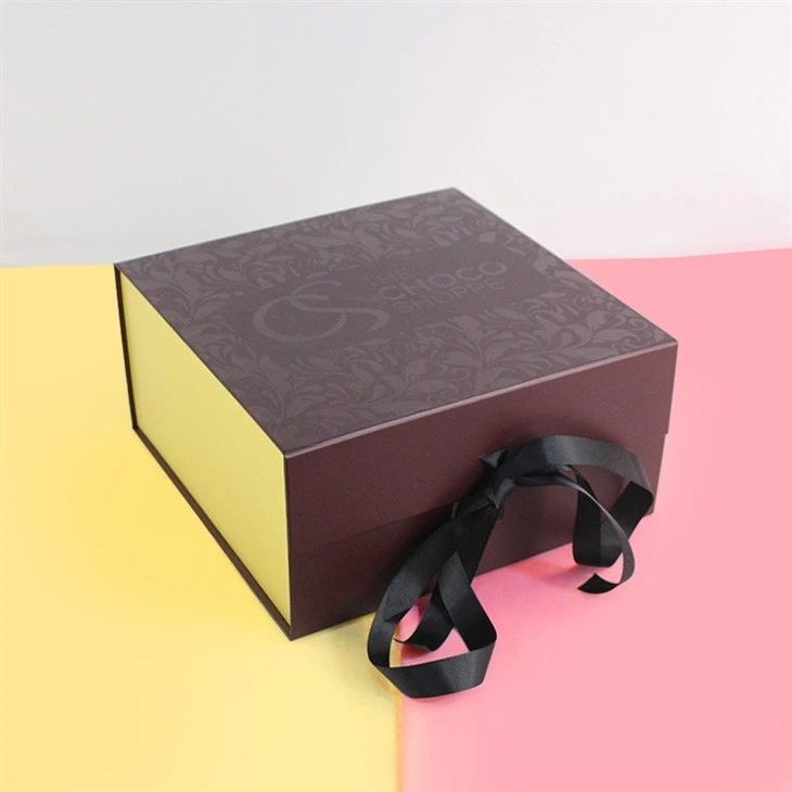 folding magnetic gift box with ribbon (4)